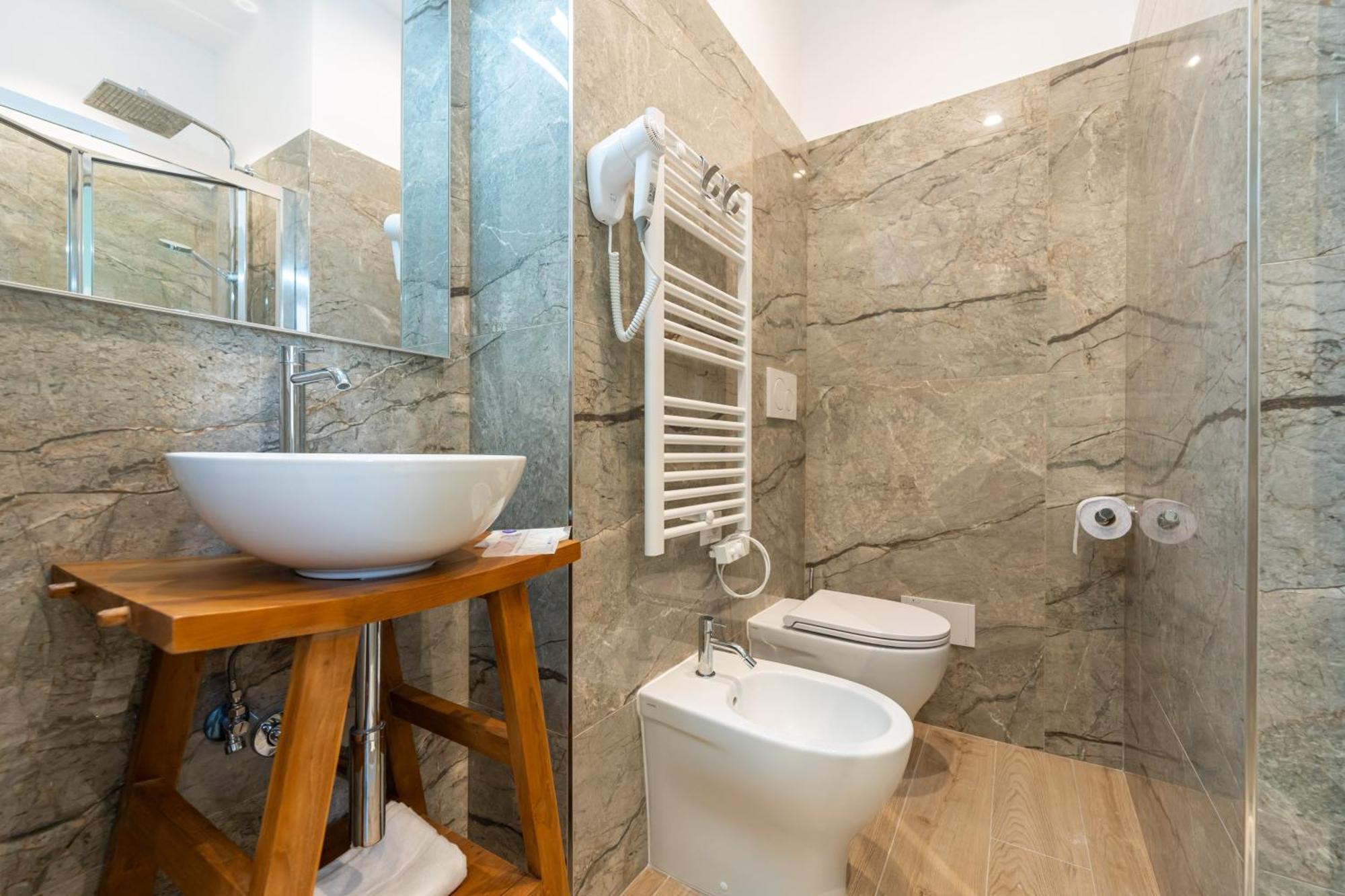 Daca Luxury Rooms เนเปิลส์ ภายนอก รูปภาพ